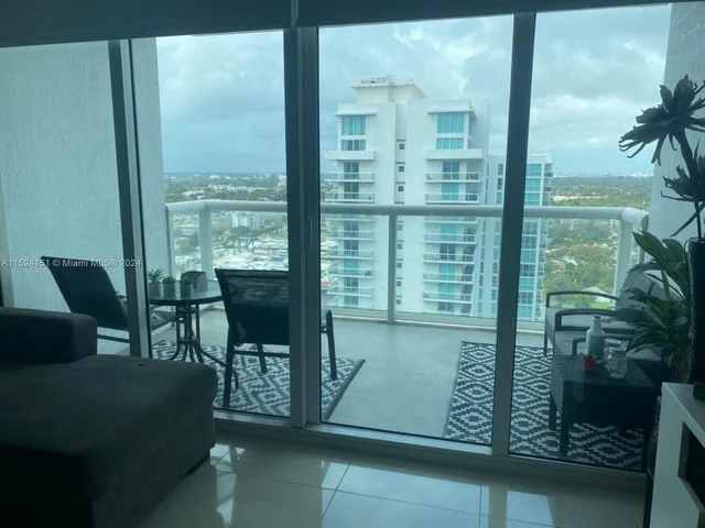 1871 NW S River Dr # 2003, Miami FL 33125