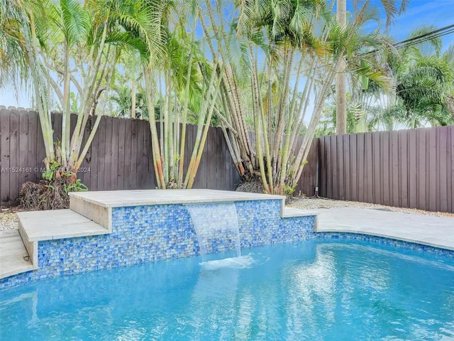 5531 NE 18th Ter, Fort Lauderdale FL 33308