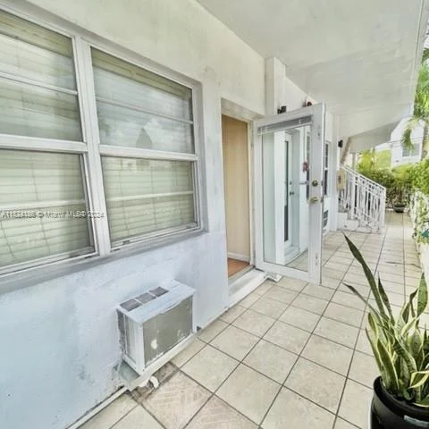 620 76th St # 3, Miami Beach FL 33141