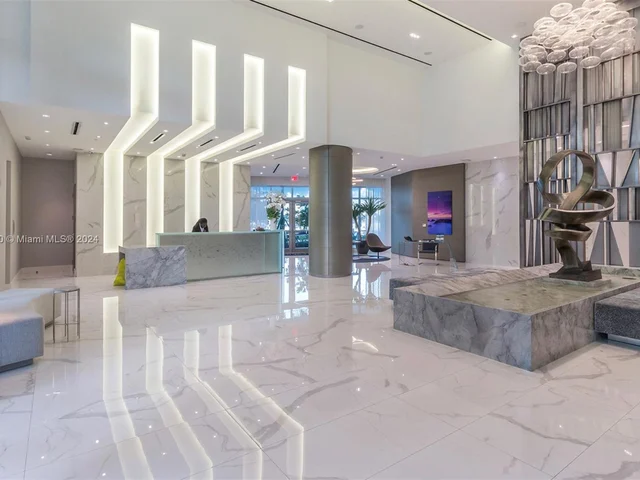 17111 Biscayne Blvd # 603, North Miami Beach FL 33160