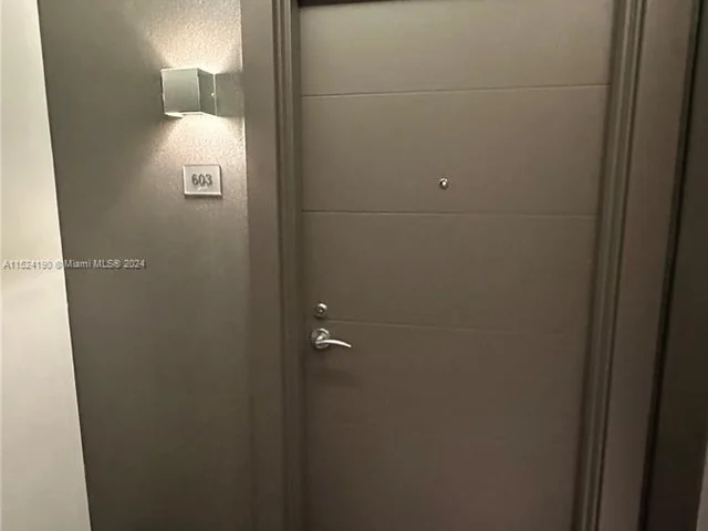 17111 Biscayne Blvd # 603, North Miami Beach FL 33160
