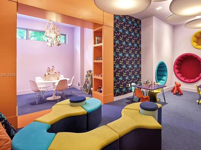 17111 Biscayne Blvd # 603, North Miami Beach FL 33160