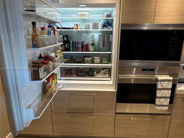 17111 Biscayne Blvd # 603, North Miami Beach FL 33160