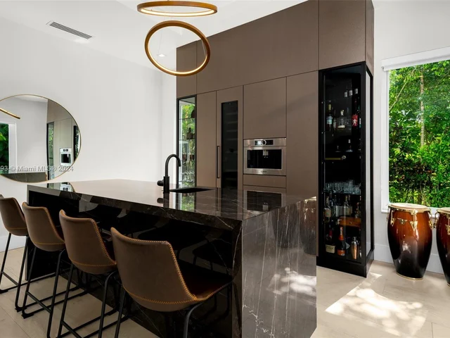 928 Palermo Ave, Coral Gables FL 33134