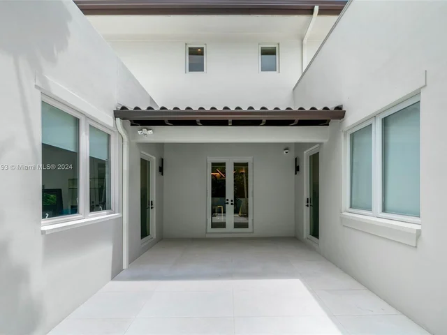 928 Palermo Ave, Coral Gables FL 33134