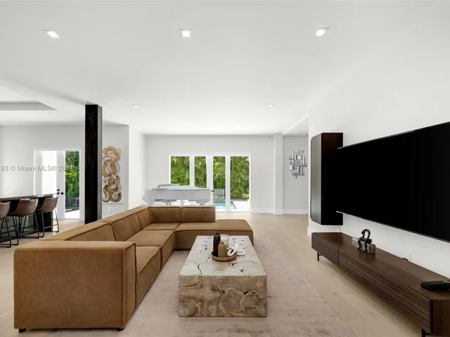 928 Palermo Ave, Coral Gables FL 33134