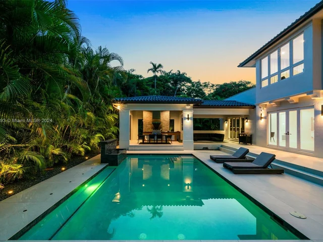 928 Palermo Ave, Coral Gables FL 33134