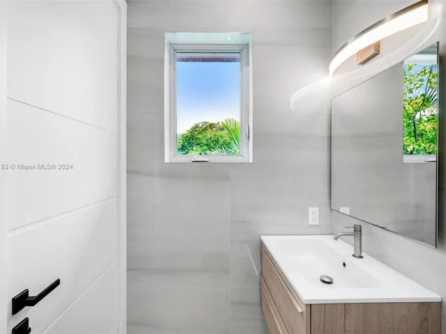 928 Palermo Ave, Coral Gables FL 33134