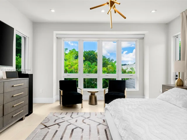 928 Palermo Ave, Coral Gables FL 33134