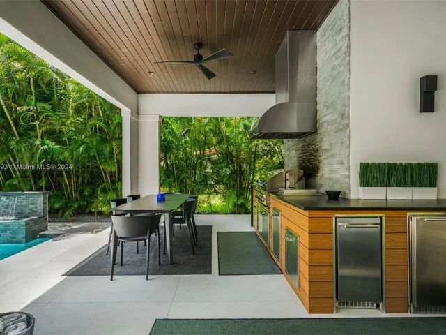 928 Palermo Ave, Coral Gables FL 33134