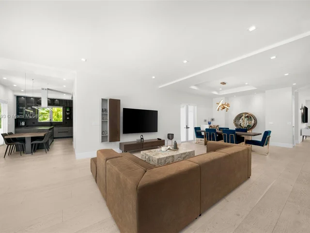 928 Palermo Ave, Coral Gables FL 33134