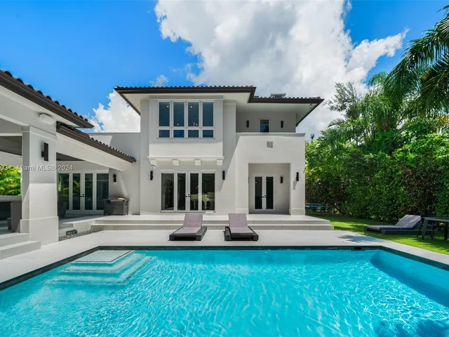 928 Palermo Ave, Coral Gables FL 33134