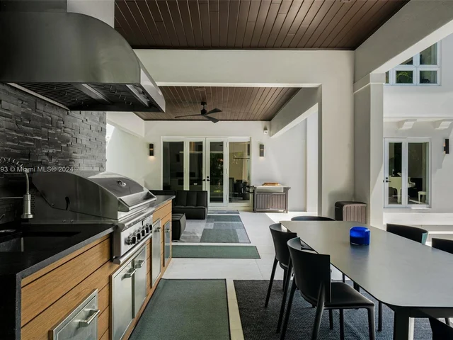 928 Palermo Ave, Coral Gables FL 33134