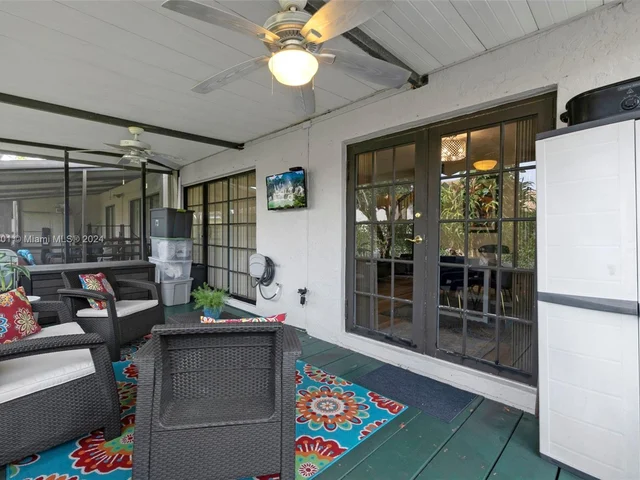 9707 N New River Canal Rd # 216, Plantation FL 33324