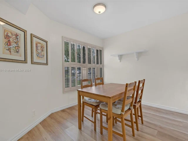 9707 N New River Canal Rd # 216, Plantation FL 33324