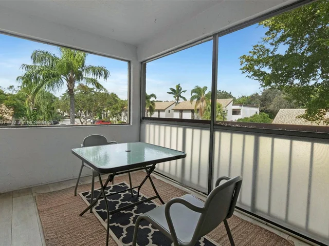 9707 N New River Canal Rd # 216, Plantation FL 33324