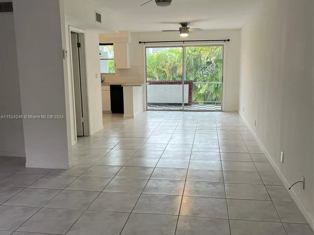 1100 SE 4th Ave # 26, Deerfield Beach FL 33441