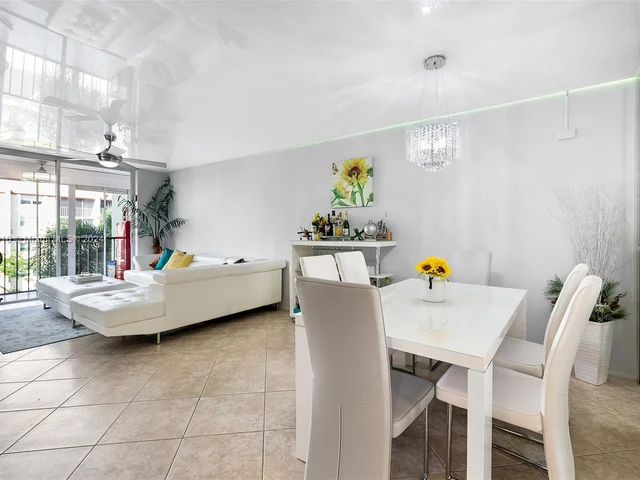 5300 NE 24TH TER # 432C, Fort Lauderdale FL 33308