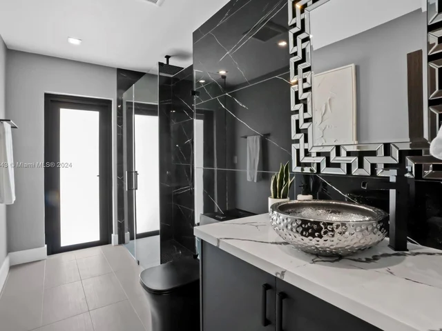 3330 NE 27th Ter, Lighthouse Point FL 33064