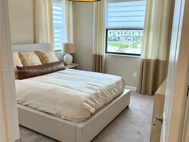 12898 SW 233rd Ter, Homestead FL 33032