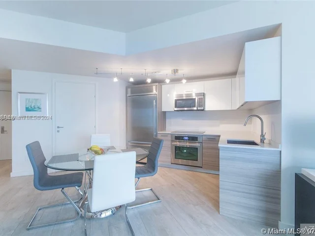 1300 Brickell Bay Dr # 3001, Miami FL 33131