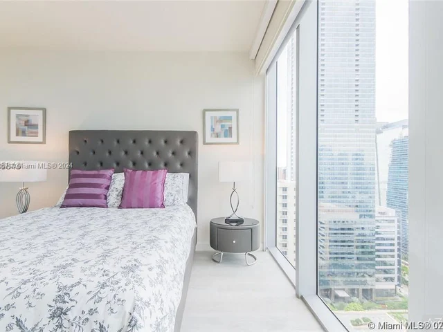 1300 Brickell Bay Dr # 3001, Miami FL 33131