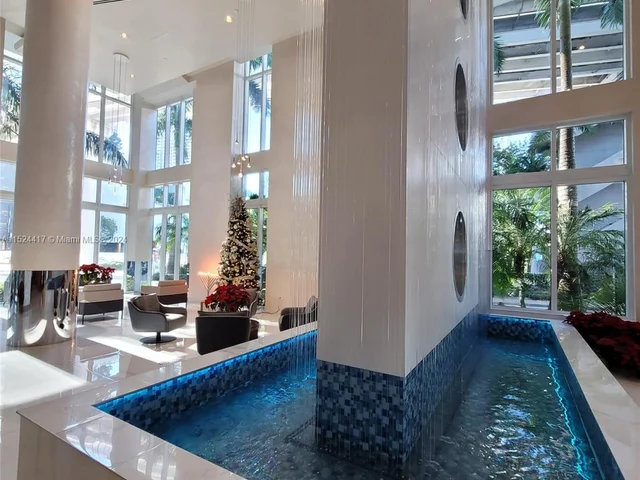 41 SE 5th St # 1201, Miami FL 33131