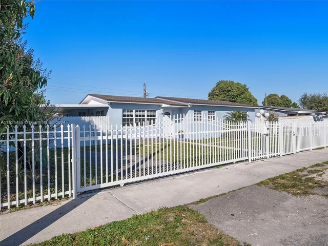 3061 NW 87th Ter, Miami FL 33147