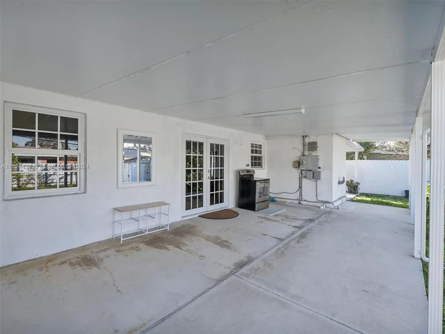 3061 NW 87th Ter, Miami FL 33147