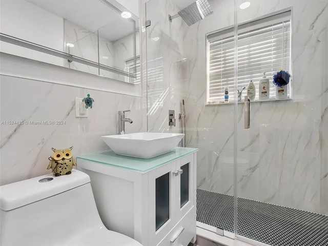 3061 NW 87th Ter, Miami FL 33147