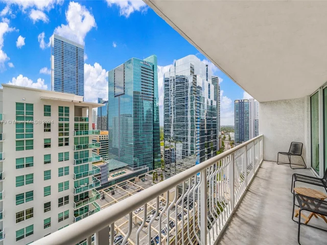 1200 Brickell Bay Dr # 2515, Miami FL 33131