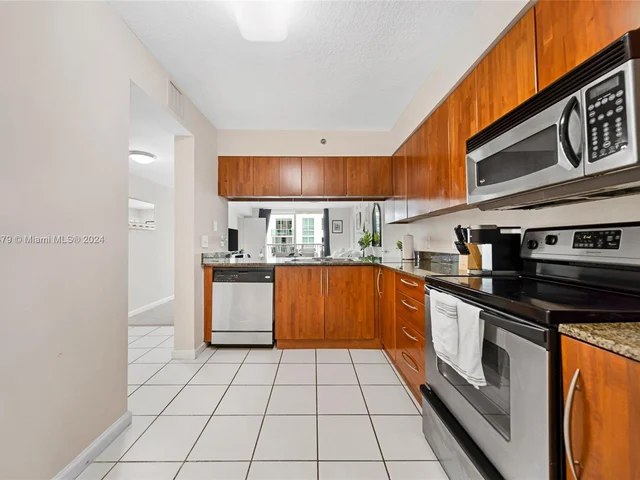 1200 Brickell Bay Dr # 2515, Miami FL 33131