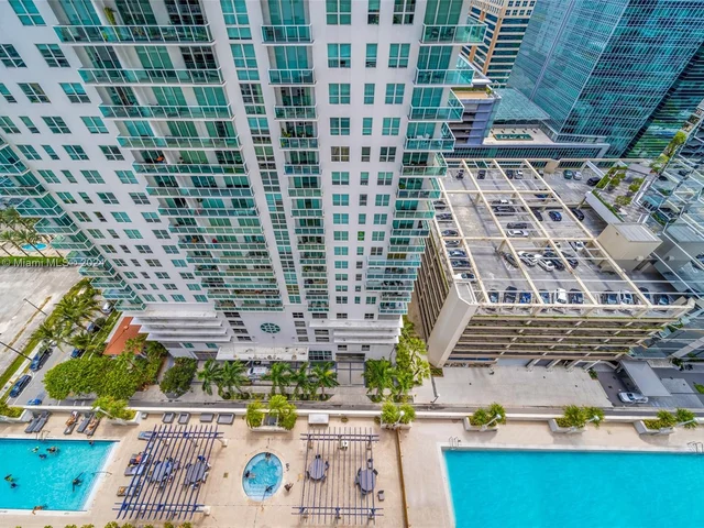 1200 Brickell Bay Dr # 2515, Miami FL 33131