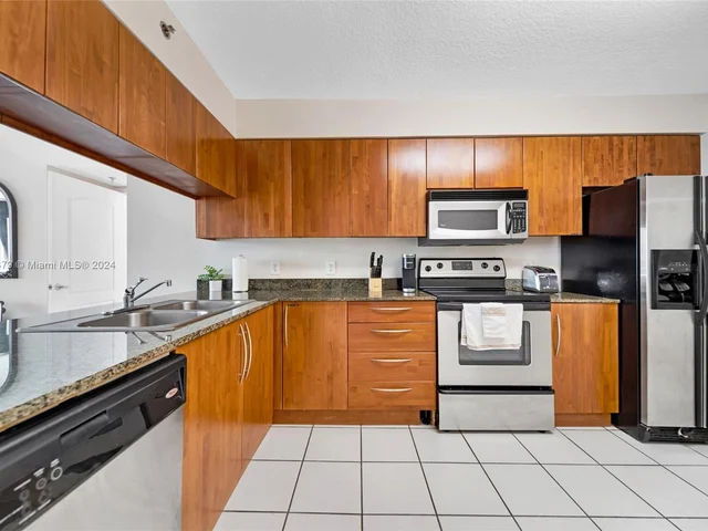 1200 Brickell Bay Dr # 2515, Miami FL 33131