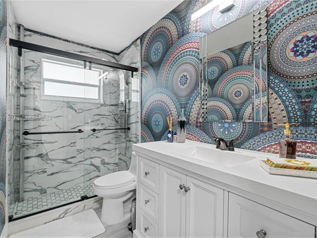 11531 NW 26th St, Plantation FL 33323