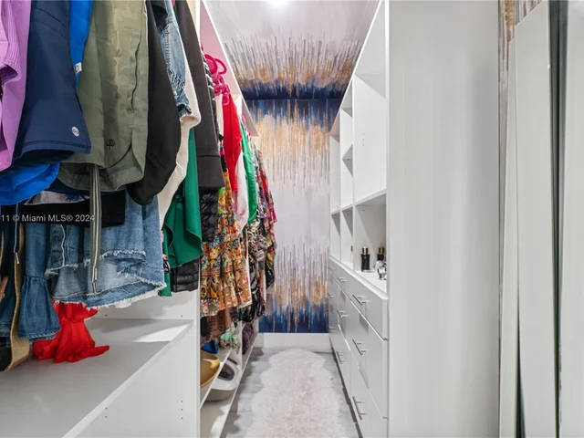 11531 NW 26th St, Plantation FL 33323