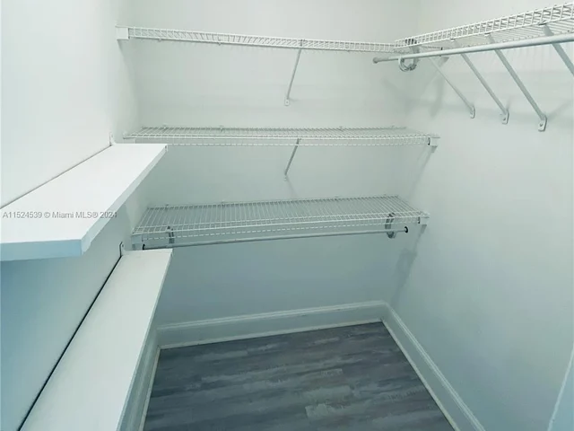 14951 Royal Oaks Ln # 2504, North Miami FL 33181