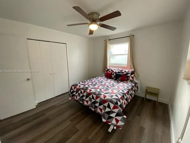 745 NW 4th St, Hallandale Beach FL 33009