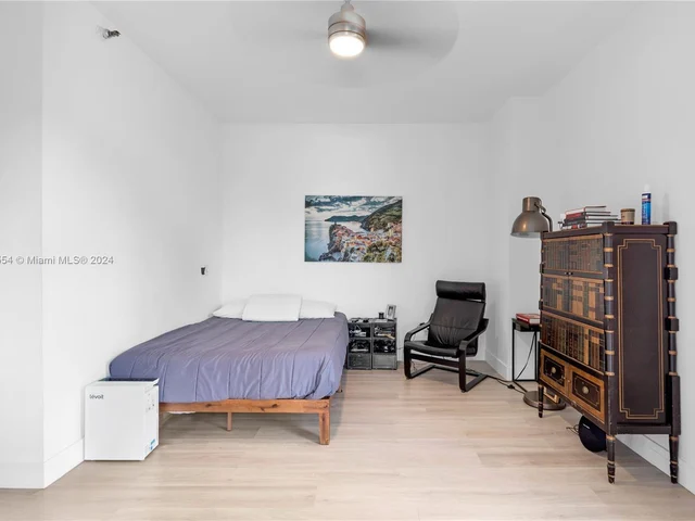 20505 E Country Club Dr # 132, Aventura FL 33180