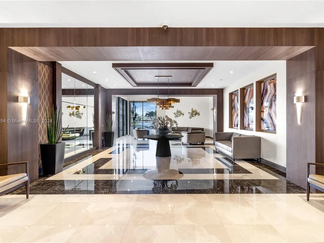 20505 E Country Club Dr # 132, Aventura FL 33180