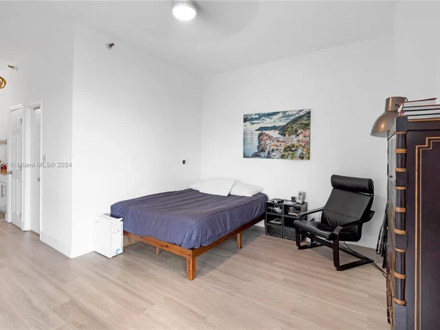 20505 E Country Club Dr # 132, Aventura FL 33180