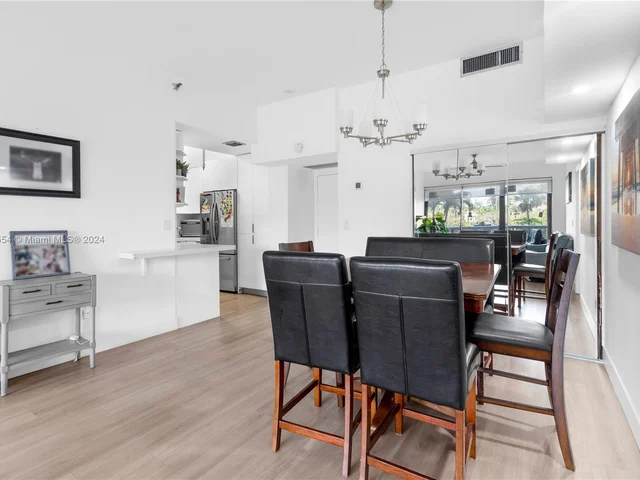 20505 E Country Club Dr # 132, Aventura FL 33180