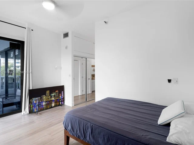 20505 E Country Club Dr # 132, Aventura FL 33180