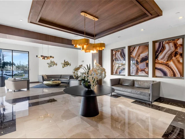 20505 E Country Club Dr # 132, Aventura FL 33180