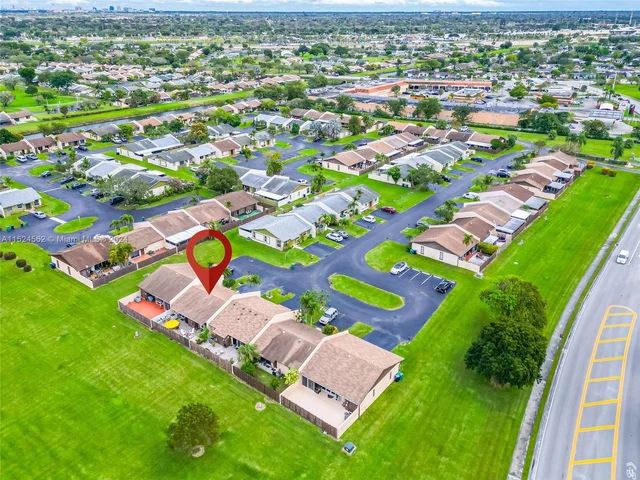 12326 SW 111th S Canal St Rd # 12326, Miami FL 33186