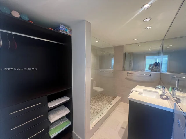 5313 Collins Ave # 704, Miami Beach FL 33140