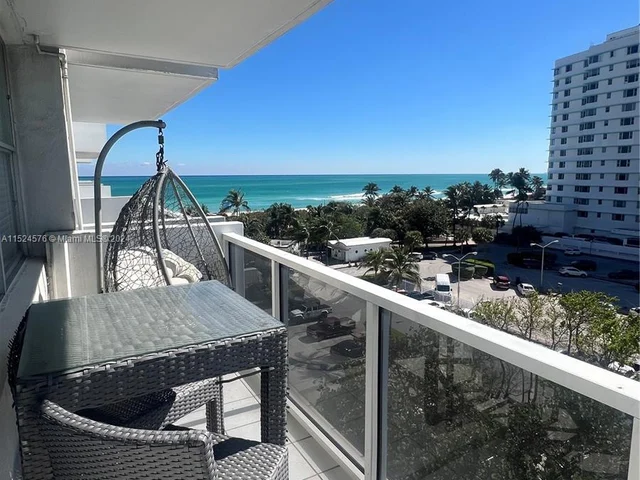 5313 Collins Ave # 704, Miami Beach FL 33140