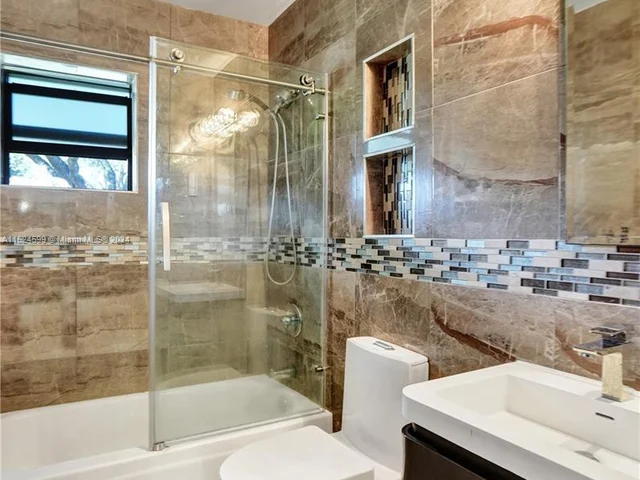 3897 Cocoplum Cir # 3512, Coconut Creek FL 33063