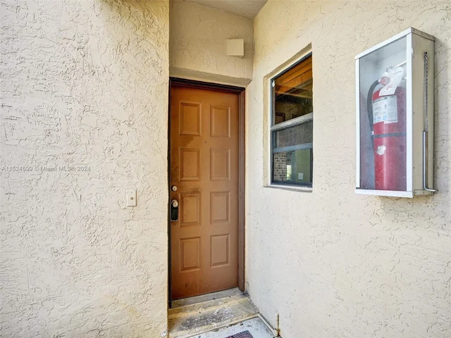 3897 Cocoplum Cir # 3512, Coconut Creek FL 33063