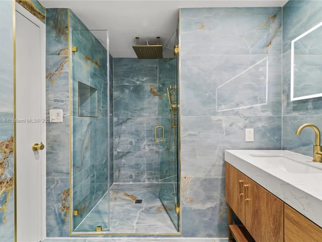 5640 Collins Ave # 7B, Miami Beach FL 33140